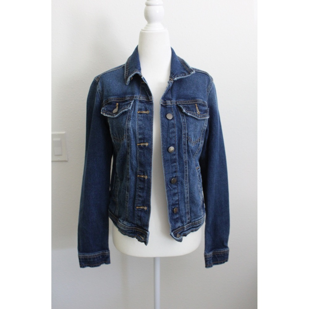 Universal Thread Freeborn Jacket Women's Small Medium Wash Blue Denim Trucker S